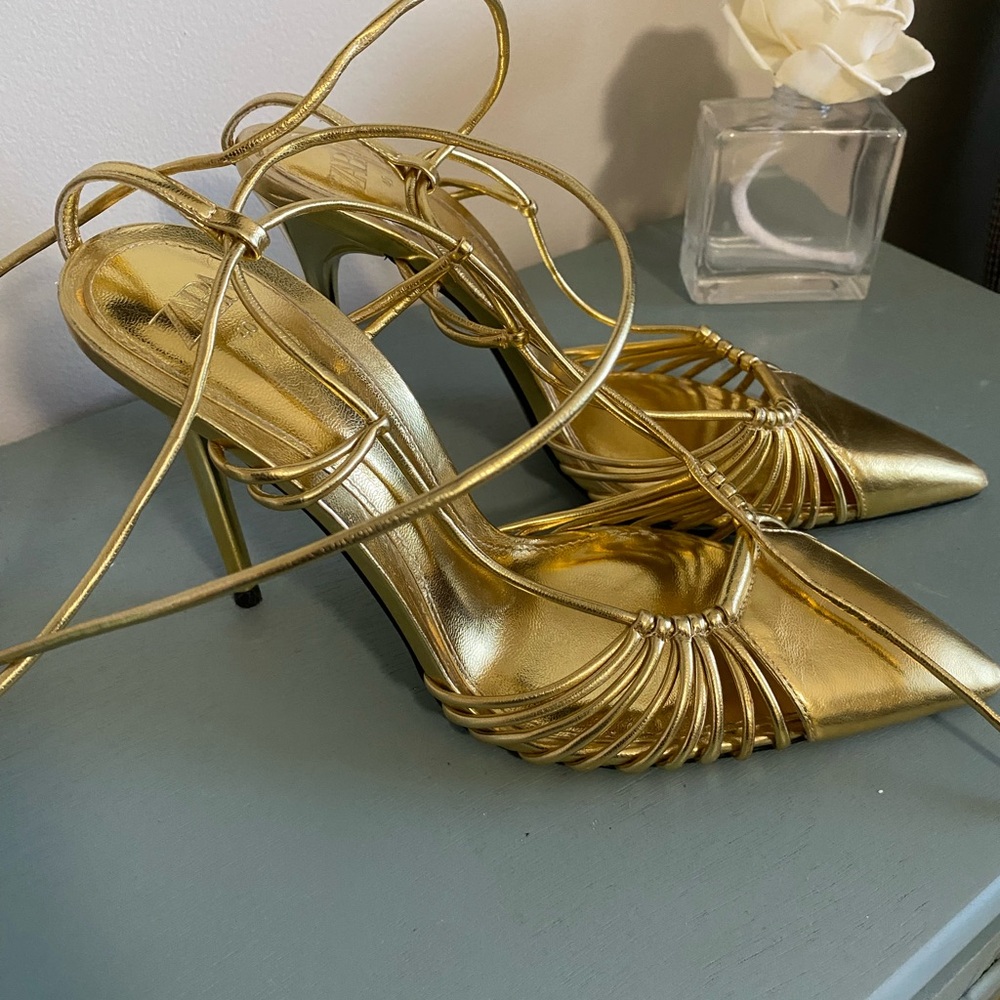 Zara Gold Tie Up pumps
